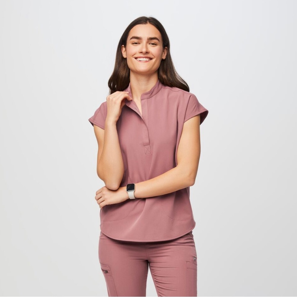 Figs Rafaela Oversized Scrub Top- Rose